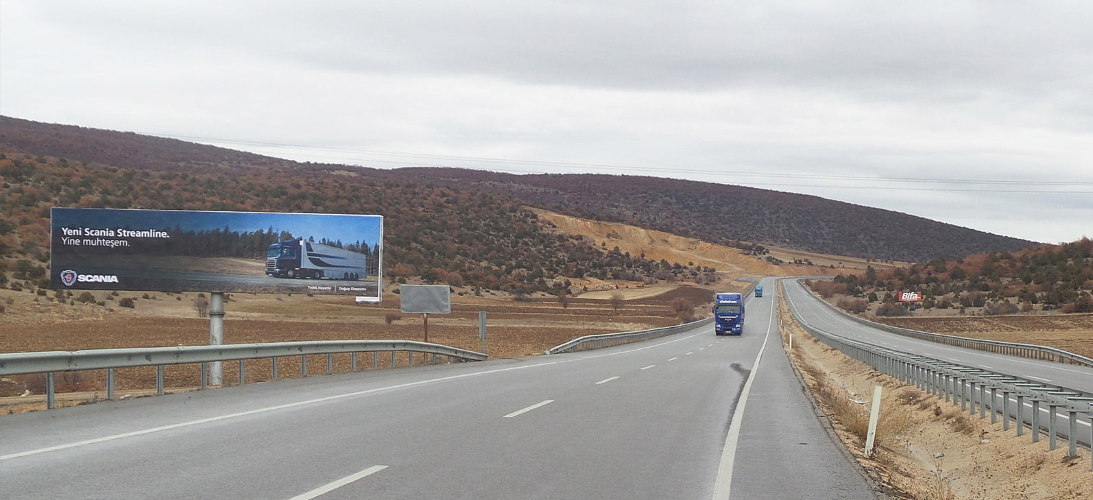 yol-panosu-billboard_reklam